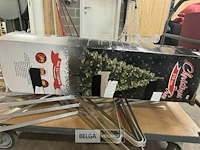 Kerstboom met verlichting ± h 210cm