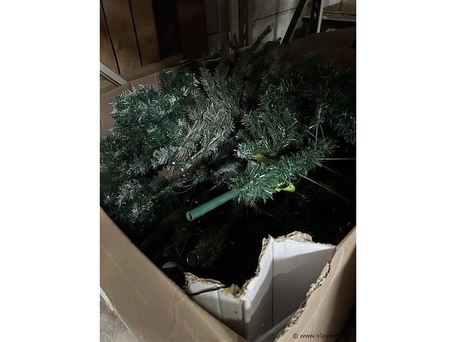 Kerstboom onderdelen - afbeelding 2 van  3