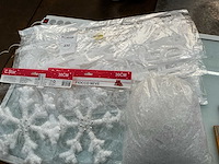 Kerst,sneeuw raamdecoratie. - afbeelding 2 van  2