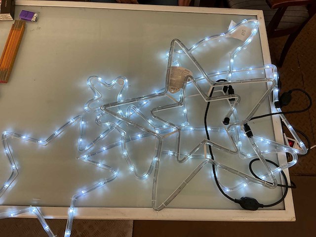 Kerstster,ledverlichting, spanning 230 v. (3x) - afbeelding 1 van  1