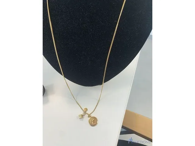 Ketting met 3 kleine kettinghangers - afbeelding 1 van  4