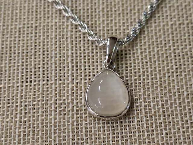 Ketting met hanger - afbeelding 1 van  8