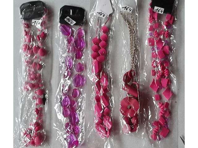 Ketting roze: 5 stuks - willekeurige combinatie - afbeelding 1 van  7
