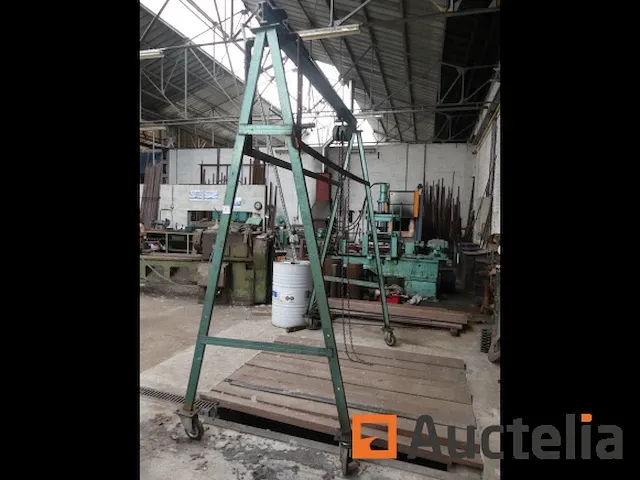 Ketting takel op zwenkraan - afbeelding 3 van  3