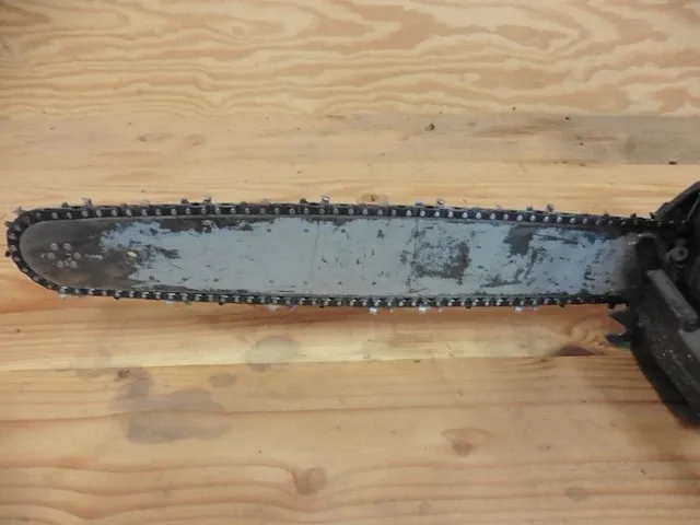 Kettingzaag husqvarna - afbeelding 4 van  4