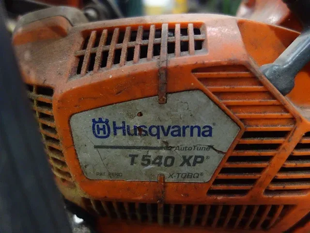 Kettingzaag husqvarna - afbeelding 4 van  4