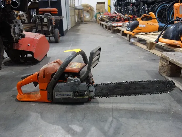 Kettingzaag husqvarna - afbeelding 1 van  5