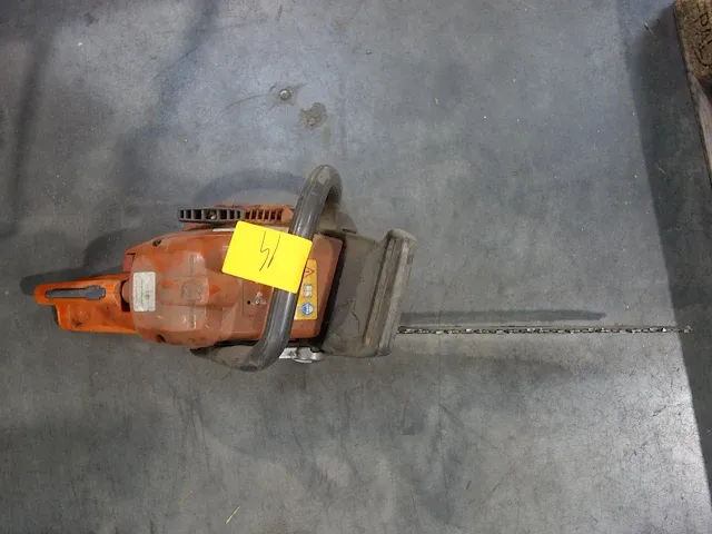 Kettingzaag husqvarna - afbeelding 2 van  5