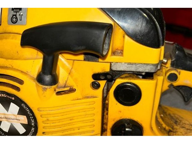 Kettingzaag powerplus - afbeelding 4 van  5