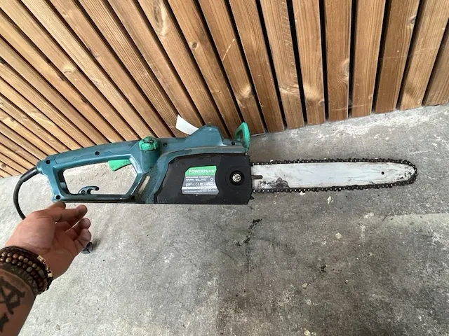 Kettingzaag powerplus - afbeelding 1 van  6