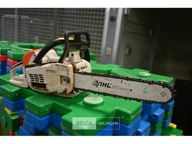 Kettingzaag stihl - afbeelding 1 van  5