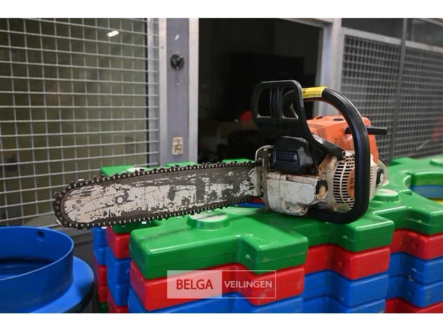 Kettingzaag stihl - afbeelding 1 van  5
