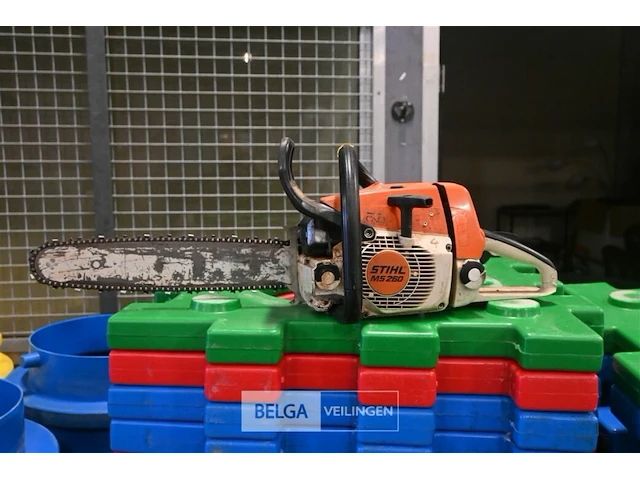 Kettingzaag stihl - afbeelding 2 van  5
