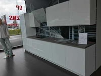 Keuken 380cm expo 27 in bouwpakket wit hoogglans - afbeelding 10 van  31