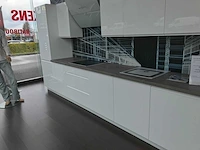 Keuken 380cm expo 27 in bouwpakket wit hoogglans - afbeelding 15 van  31