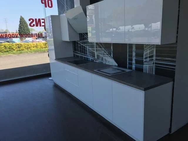 Keuken 380cm expo 27 in bouwpakket wit hoogglans - afbeelding 8 van  31