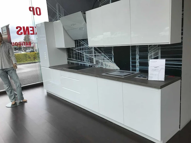 Keuken 380cm expo 27 in bouwpakket wit hoogglans - afbeelding 11 van  31