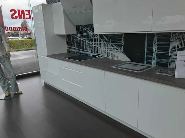 Keuken 380cm expo 27 in bouwpakket wit hoogglans - afbeelding 15 van  31