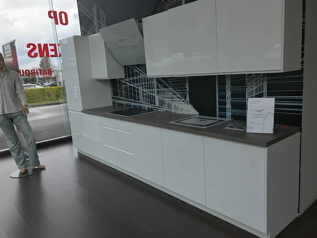 Keuken 380cm expo 27 in bouwpakket wit hoogglans - afbeelding 13 van  31