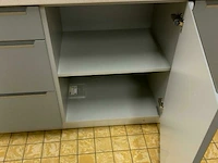 Keuken met inbouw toestellen (rouwkoop) - afbeelding 4 van  29