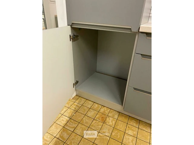 Keuken met inbouw toestellen (rouwkoop) - afbeelding 25 van  29