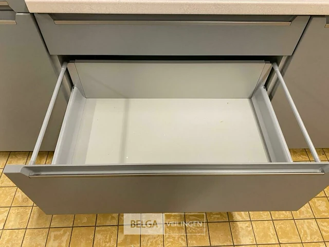 Keuken met inbouw toestellen (rouwkoop) - afbeelding 27 van  29