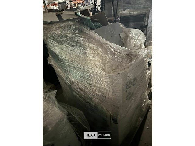 Keuken met inbouwapparatuur - - afbeelding 16 van  28