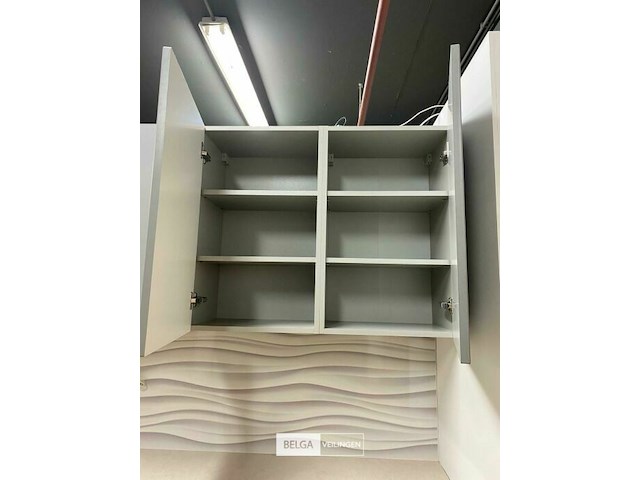 Keuken met inbouwapparatuur - - afbeelding 25 van  28