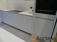 Keuken met inbouwapparatuur (model show) - afbeelding 15 van  42
