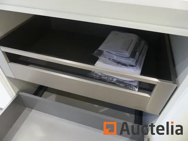 Keuken met inbouwapparatuur (model show) - afbeelding 29 van  42