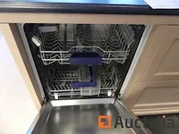 Keuken met inbouwapparatuur (model show) - afbeelding 10 van  28