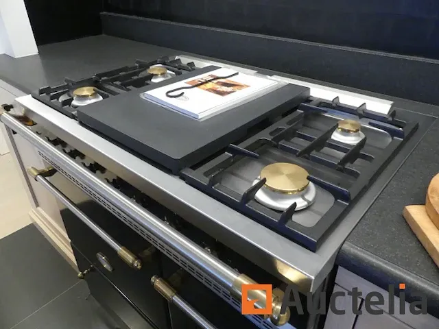 Keuken met inbouwapparatuur (model show) - afbeelding 16 van  28