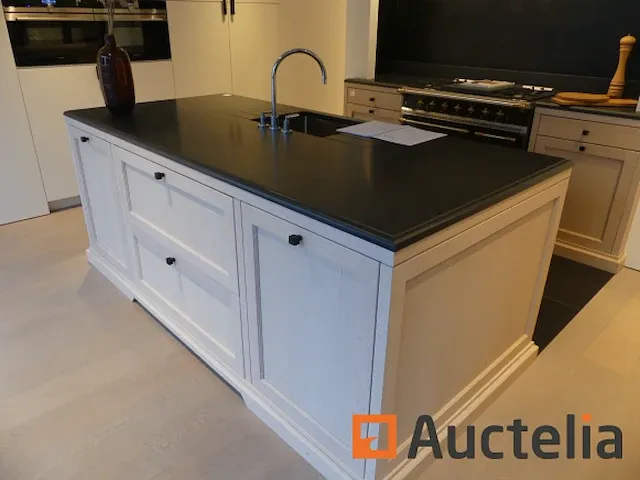 Keuken met inbouwapparatuur (model show) - afbeelding 22 van  28