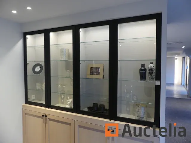 Keuken met inbouwapparatuur (model show) - afbeelding 24 van  28