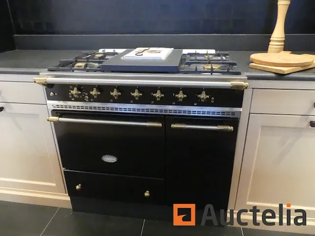 Keuken met inbouwapparatuur (model show) - afbeelding 25 van  28