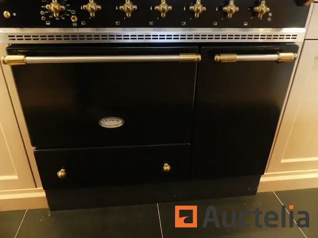 Keuken met inbouwapparatuur (model show) - afbeelding 28 van  28