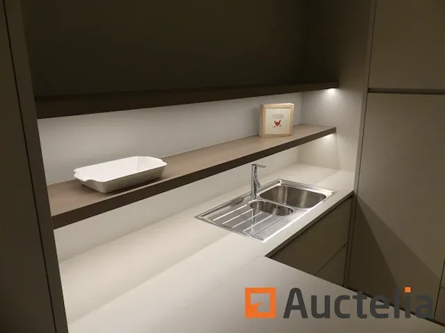 Keuken met inbouwapparatuur (model show) - afbeelding 3 van  41