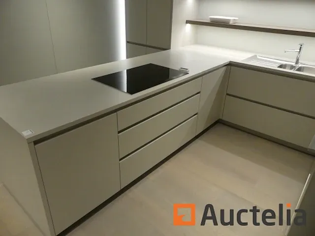 Keuken met inbouwapparatuur (model show) - afbeelding 10 van  41