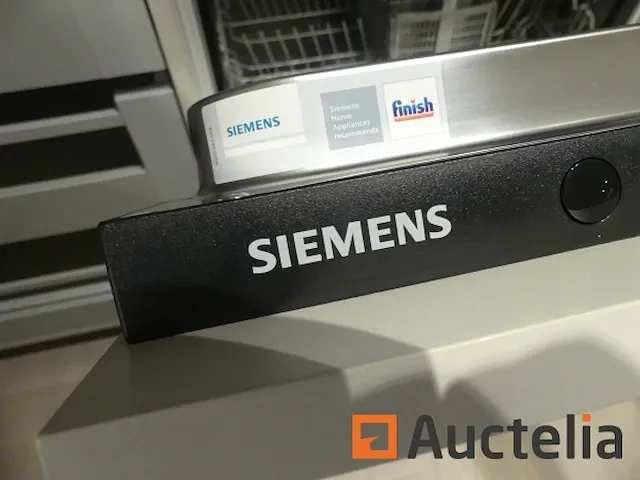 Keuken met inbouwapparatuur (model show) - afbeelding 22 van  41