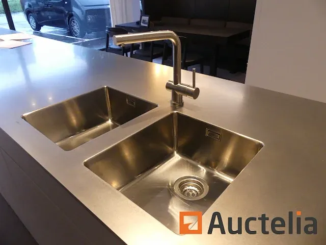 Keuken met inbouwapparatuur (model show) - afbeelding 2 van  40