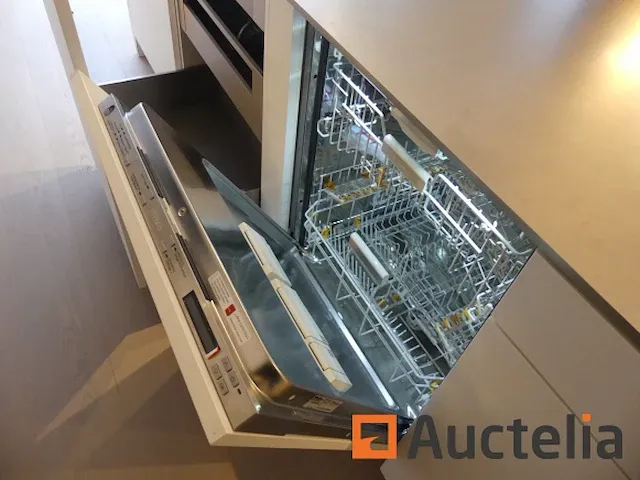 Keuken met inbouwapparatuur (model show) - afbeelding 14 van  40