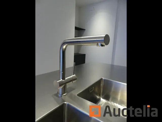 Keuken met inbouwapparatuur (model show) - afbeelding 33 van  40