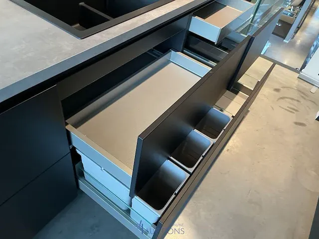 Keuken met kookeiland - afbeelding 3 van  26