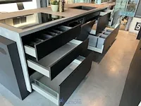 Keuken met kookeiland - afbeelding 24 van  26