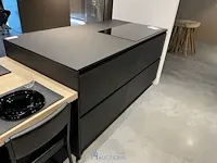 Keuken met kookeiland - afbeelding 3 van  28