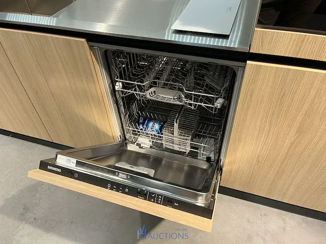Keuken met kookeiland - afbeelding 13 van  28
