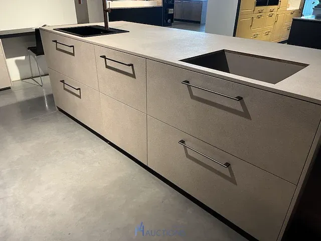 Keuken met kookeiland - afbeelding 3 van  27
