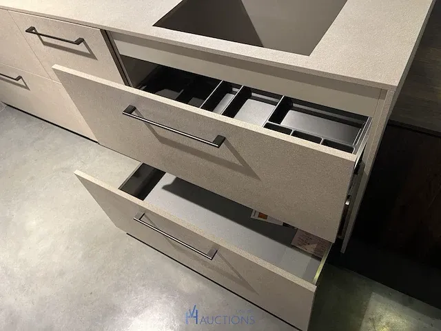 Keuken met kookeiland - afbeelding 4 van  27
