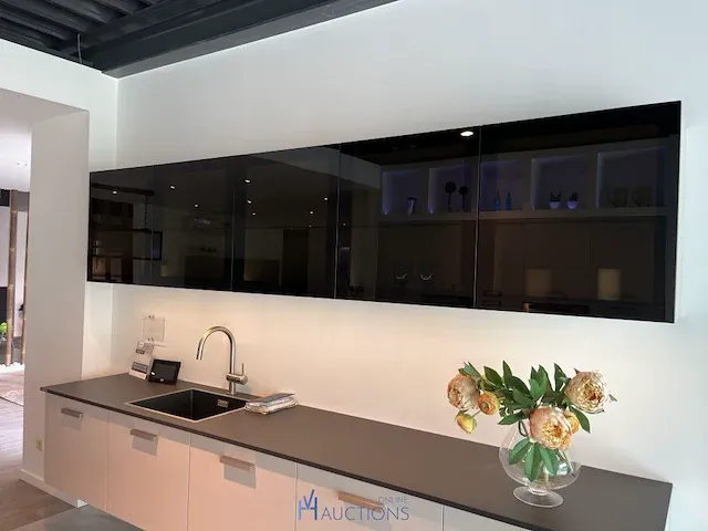 Keuken met kookeiland - afbeelding 3 van  12