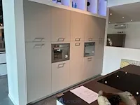 Keuken met kookeiland - afbeelding 6 van  12